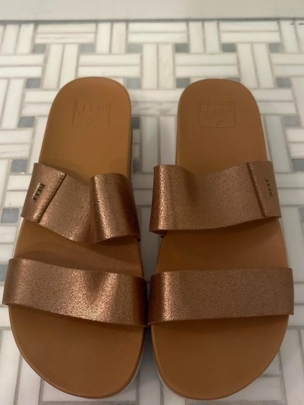 Reef Women's Brown and Gold Sandals